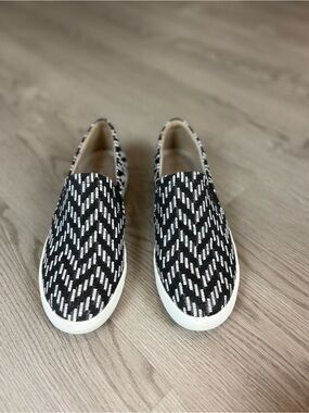 Naturalizer Black & White Woven Slip-On Loafers